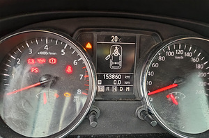 Nissan Qashqai 2010 (4 foto / 5)
