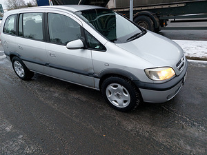 Opel Zafira 2.0 TD 74 kw 2005 (5 foto / 10)