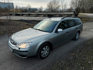 Ford Mondeo 1,8 81 kw 2007 (1 foto / 13)