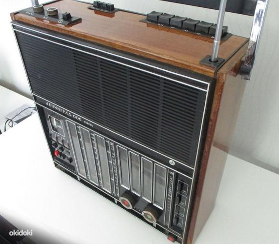 Nõukaaegne kõrgklassi transistorraadio"Leningrad-006" Stereo (foto #2)