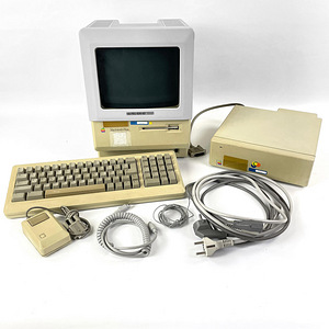 Apple компьютер (1 фото из 8)