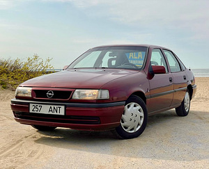 Opel Vectra Special 1.6 i4 52kW (1 foto / 15)