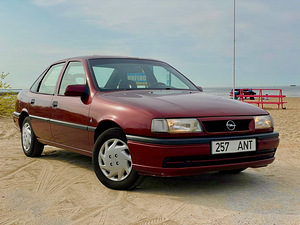 Opel Vectra Special 1.6 i4 52kW (2 foto / 15)