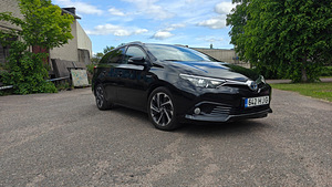 Toyota Auris hübriid LPG 1.7 73kw (9 foto / 15)