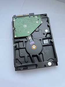 Seagate 1TB HDD 3.5" 7200RPM [ST1000DM003] (2 foto / 2)