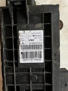 Seisupiduri juhtseade TOYOTA AVENSIS 2012 (2 foto / 3)