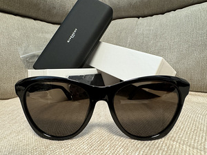 Päikeseprillid Givenchy GV 7068/S (1 foto / 7)