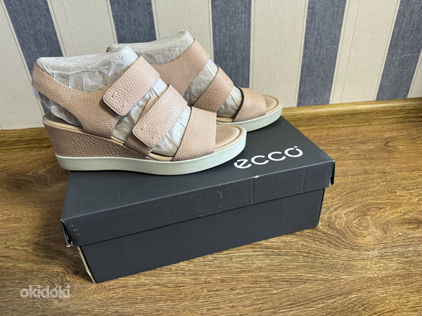 Ecco shape wedge plateau sandal hotsell