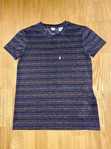 Levis футболка с карманом, размер XS / S (3 фото из 3)