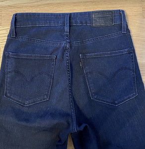 LEVIS 721 High Rise Skinny teksad, 27/32 (2 foto / 6)