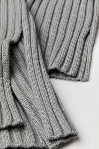 100% villast oversized kampsun H&M premium collection (2 foto / 3)