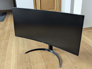 LG 34" UW / Ultrawide 3440 x 1440 - 34WP65CP-B (1 foto / 2)