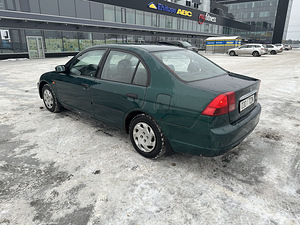 Honda Civic 1.4 2001 (4 foto / 7)