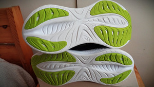 S.43-43.5(stm 27.5 sm)-ASICS Gel CUMULUS*25 running (8 foto / 9)