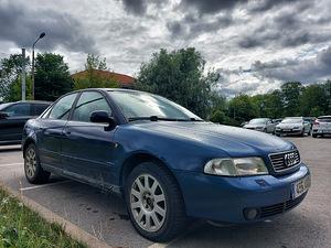Audi A4 1.9 TDI 81kw автомат Üv 2022 окт. (1 фото из 6)