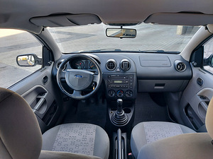 Ford Fiesta manuaal bensiin 650 tingi (3 foto / 8)