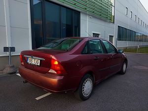 Ford focus 2.0 бензин manu Üv 2023 07 (3 фото из 8)