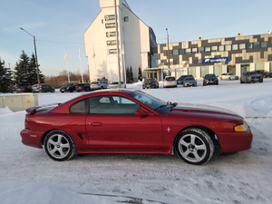 Ford Mustang 3.8 bensiin, manuaal (1 фото из 5)