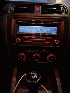 Volkswagen Jetta 1.2 manuaal 77kw Üv 2024 dets (10 foto / 11)