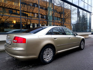 Audi A8 QUATTRO 3.7 206kW ATM Üv 2025 okt (7 foto / 11)