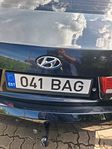 HYUNDAI SONATA (4 foto / 10)