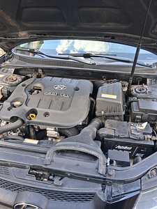 HYUNDAI SONATA (7 foto / 10)