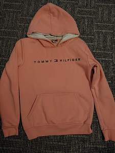 Pusa Tommy Hilfiger (1 foto / 1)