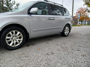 Kia carnival (2 фото из 12)