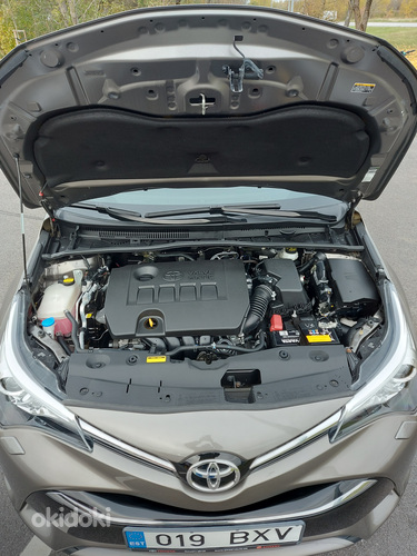Toyota Avensis, 2018, бензин 1.8, мануал (фото #11)