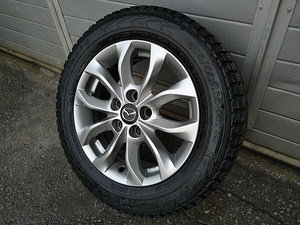 Mazda 3 Veljed 16" + Nokian Nordman 5 205/60 (2 foto / 4)