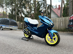 Aprilia sr50r 70cc (10 foto / 10)