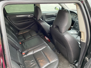 Volvo v70 (7 foto / 12)