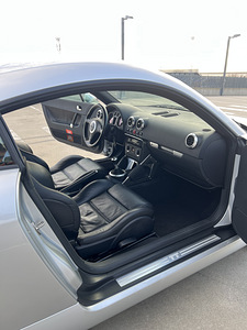 AUDI TT QUATTRO 226900 LS (9 foto / 10)