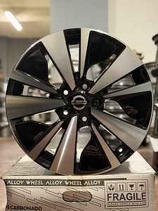 17" Nissan новые диски 5x114,3 (1 фото из 7)