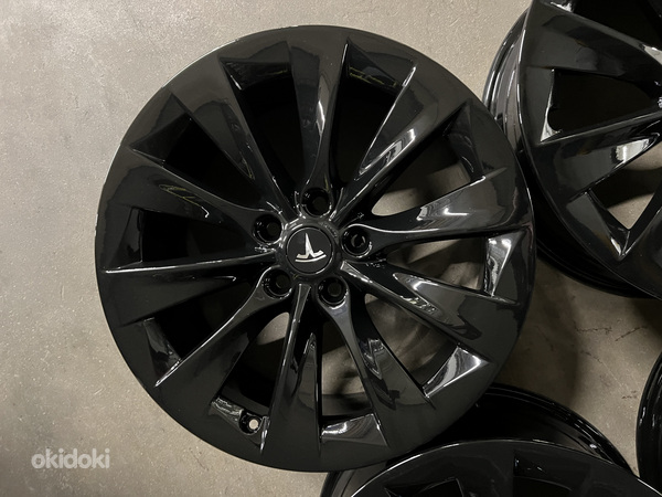 19" оригинальные колеса Tesla 5x120 (фото #2)