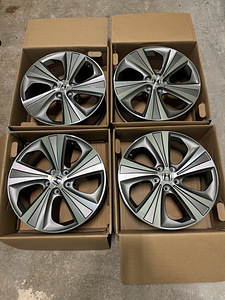 19" Honda replica диски 5x114,3 (новые) (6 фото из 7)