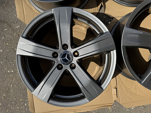 18" оригинальные диски Mercedes-Benz 5x112 (2 фото из 9)