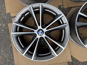 17" оригинальные диски BMW стиль 631 5x112 + датчики (2 фото из 7)