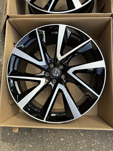 21" оригинальные диски Volvo XC90 5x108 (3 фото из 9)