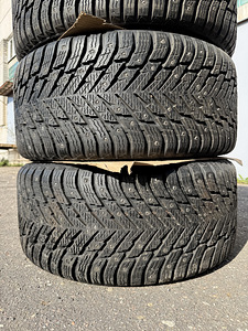 275/35/21 Nokian naastrehvid 9mm (nagu uued) (2 foto / 3)