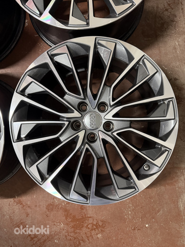 19" Audi originaalveljed 5x112 + andurid (A6 C8)