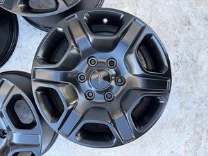 17" оригинальные диски Ford Ranger 6x139,7 (3 фото из 8)