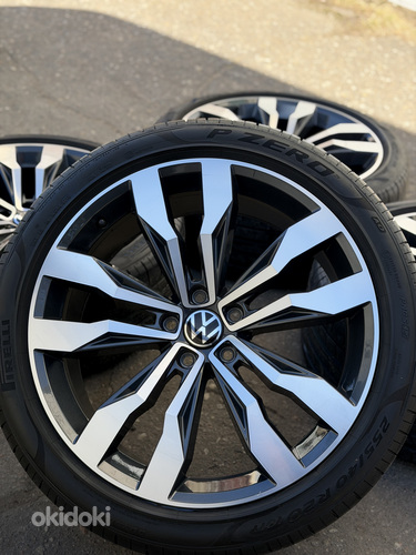 20" Volkswagen originaalveljed 5x112 + suverehvid 255/40/20