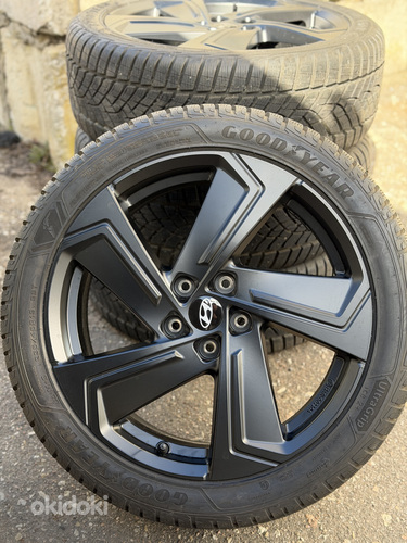19" Hyundai originaalveljed 5x114,3 + uued m+s Good Year