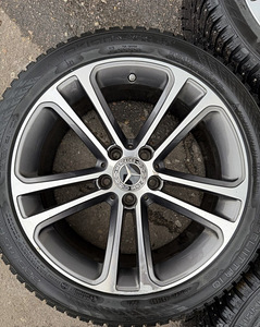 18" оригинальные диски Mercedes-Benz 5x112 + шипованные шины 225/45 (5 фото из 8)