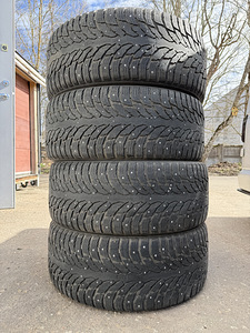 285/45/22 Nokian naastrehvid 6-6,5mm (1 foto / 6)