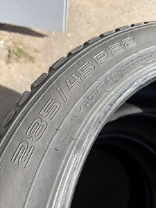 285/45/22 Nokian naastrehvid 6-6,5mm (4 foto / 6)