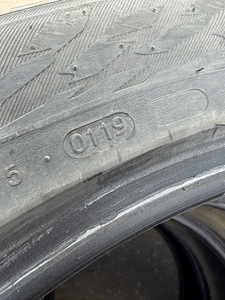 285/45/22 Nokian naastrehvid 6-6,5mm (6 foto / 6)