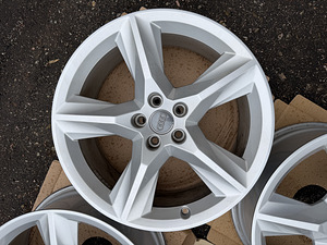 19" оригинальные диски Audi 5x112 (5 фото из 9)