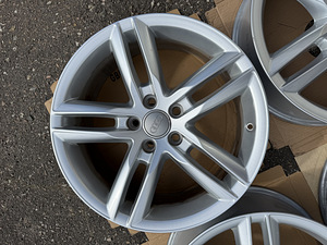 18" оригинальные диски Audi 5x112 (5 фото из 9)